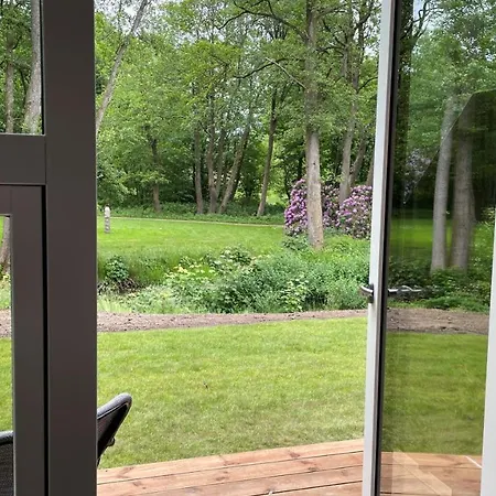 アパートホテル Mollebo